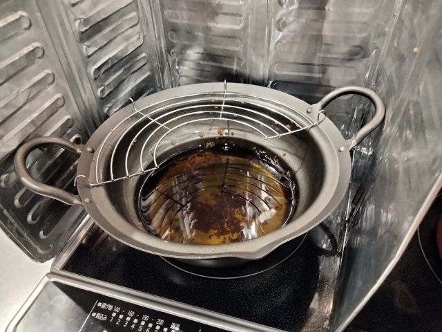 家庭で出た廃油も回収可能な業者がある